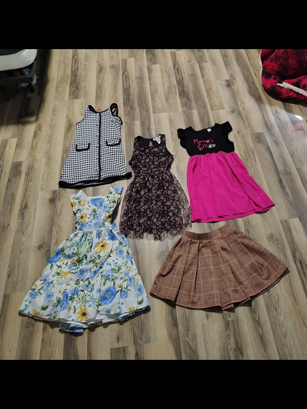 Girls 6/7 Cute Summer Dress And Skirt Bundle